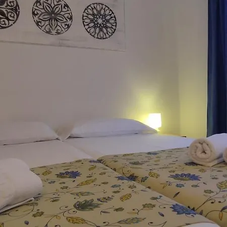 Palmeras I * Puerto del Carmen (Lanzarote)